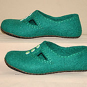 Обувь ручной работы handmade. Livemaster - original item Women`s felted Slippers Emerald. Handmade.