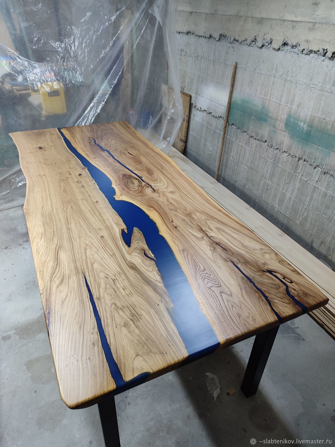 Столы: Стол-река из слэба карагача и эпоксидной смолы в интернет ...