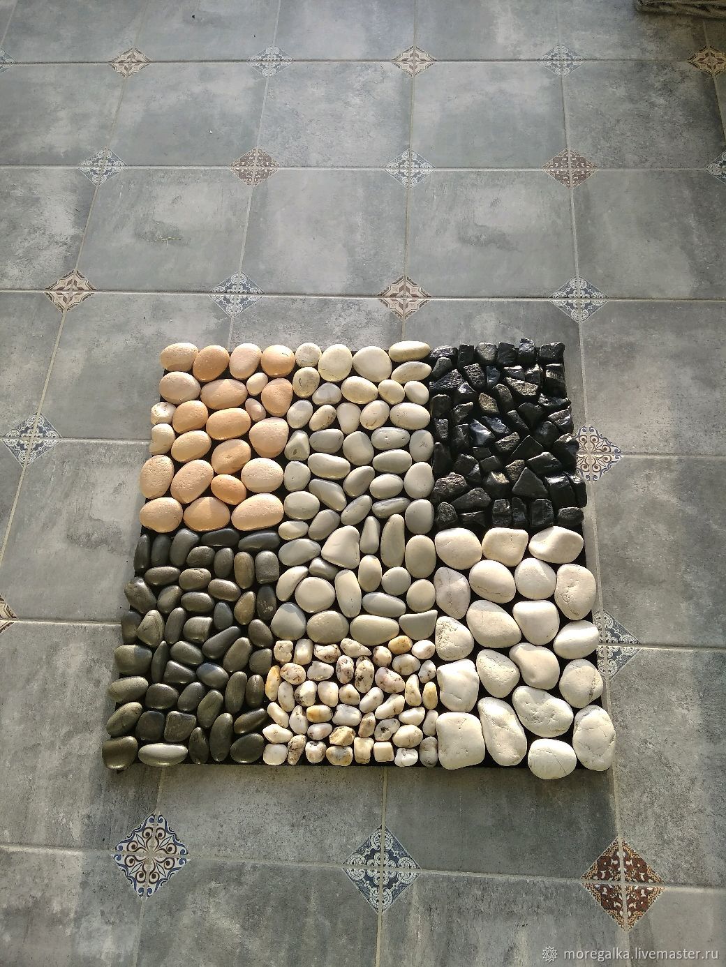 Ковер из гальки массажная стена в интернет-магазине Ярмарка Мастеров по ...