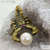 Для дома и интерьера handmade. Livemaster - original item Bronze Scorpion in amethyst geodes, agate ball with sea pearl. Handmade.