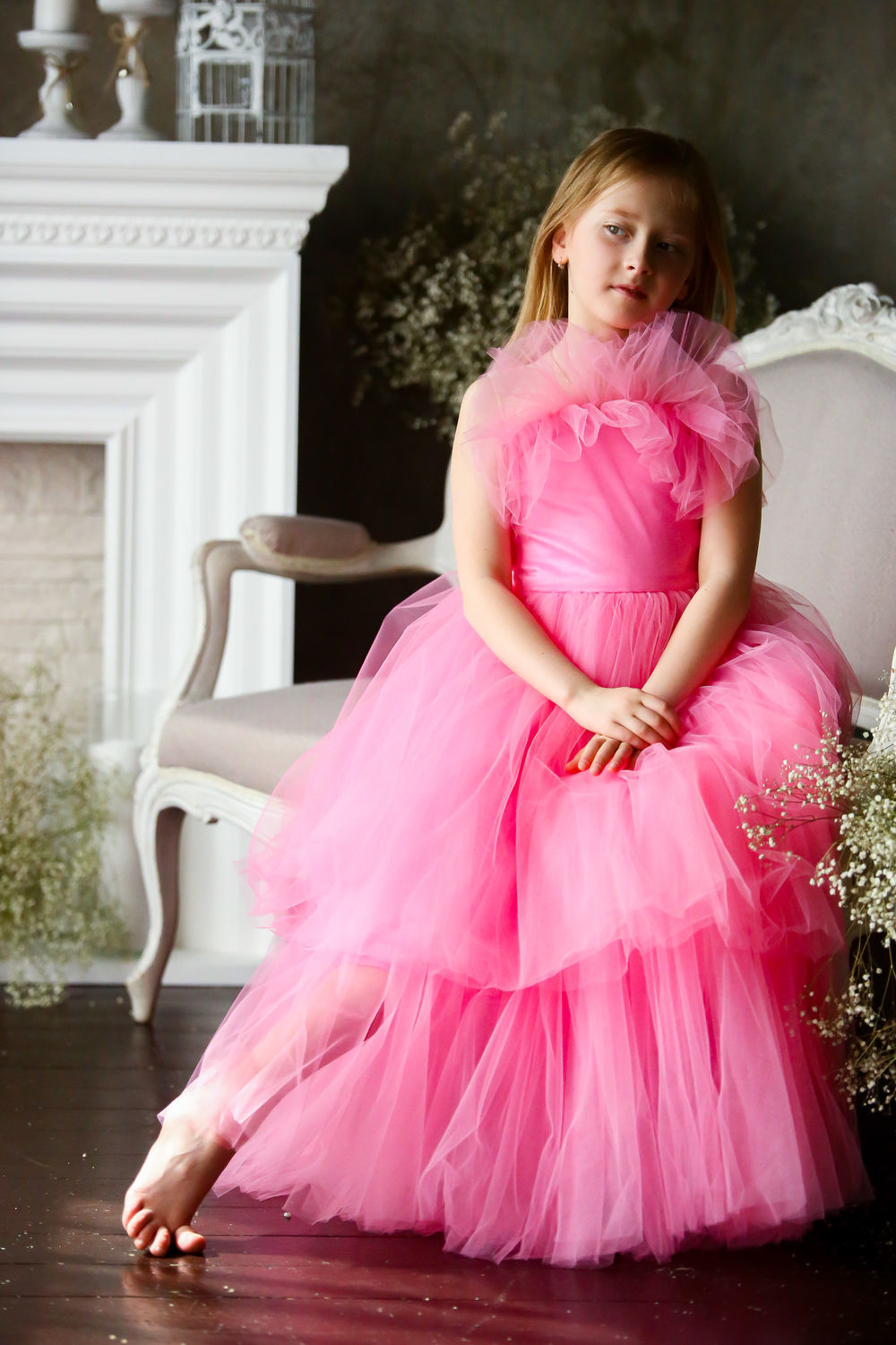 Девочка Грозная в розовом платье