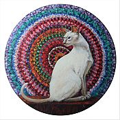 Картины и панно handmade. Livemaster - original item White cat. Round oil painting on canvas. Handmade.