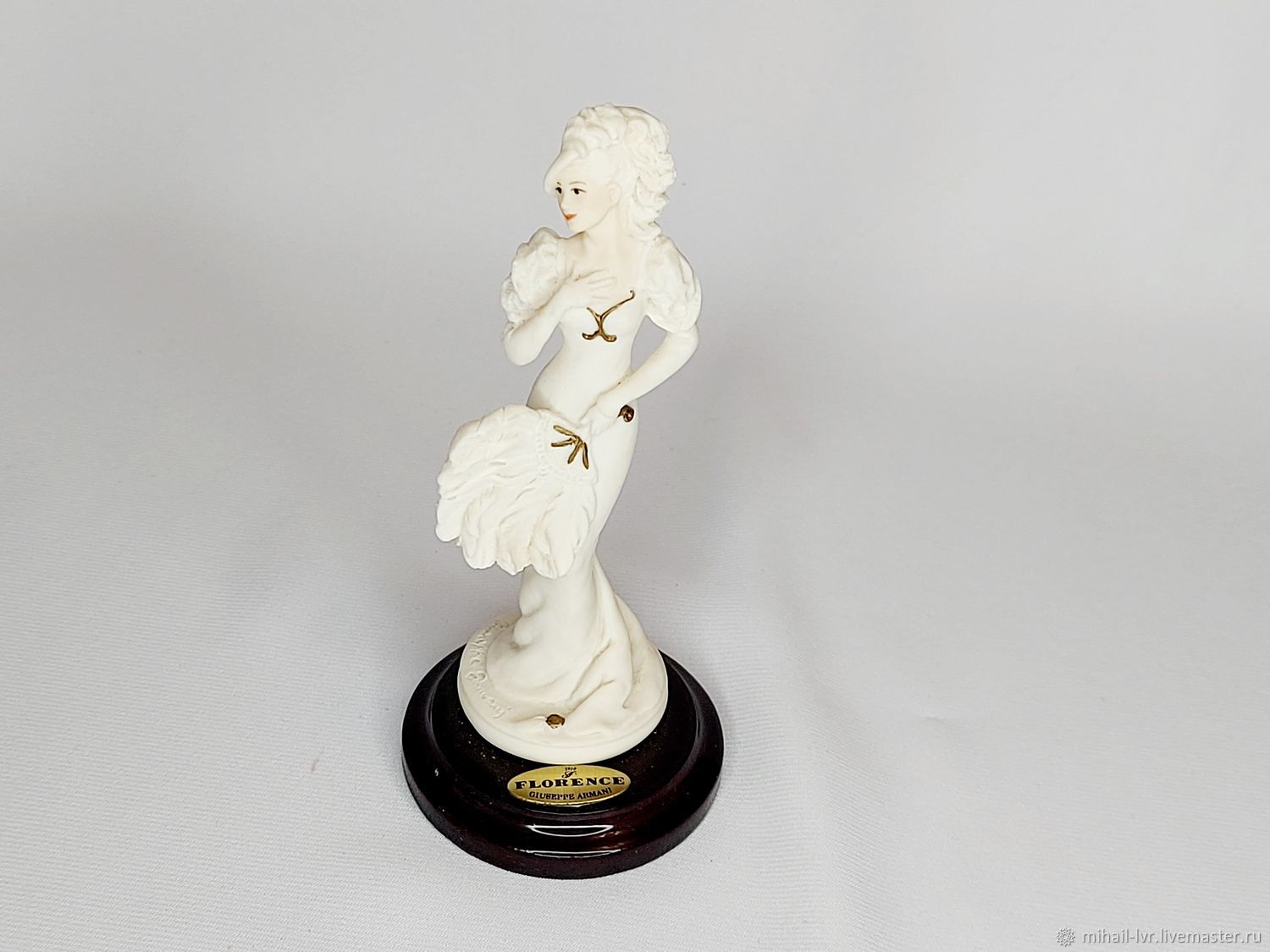 capodimonte armani figurines