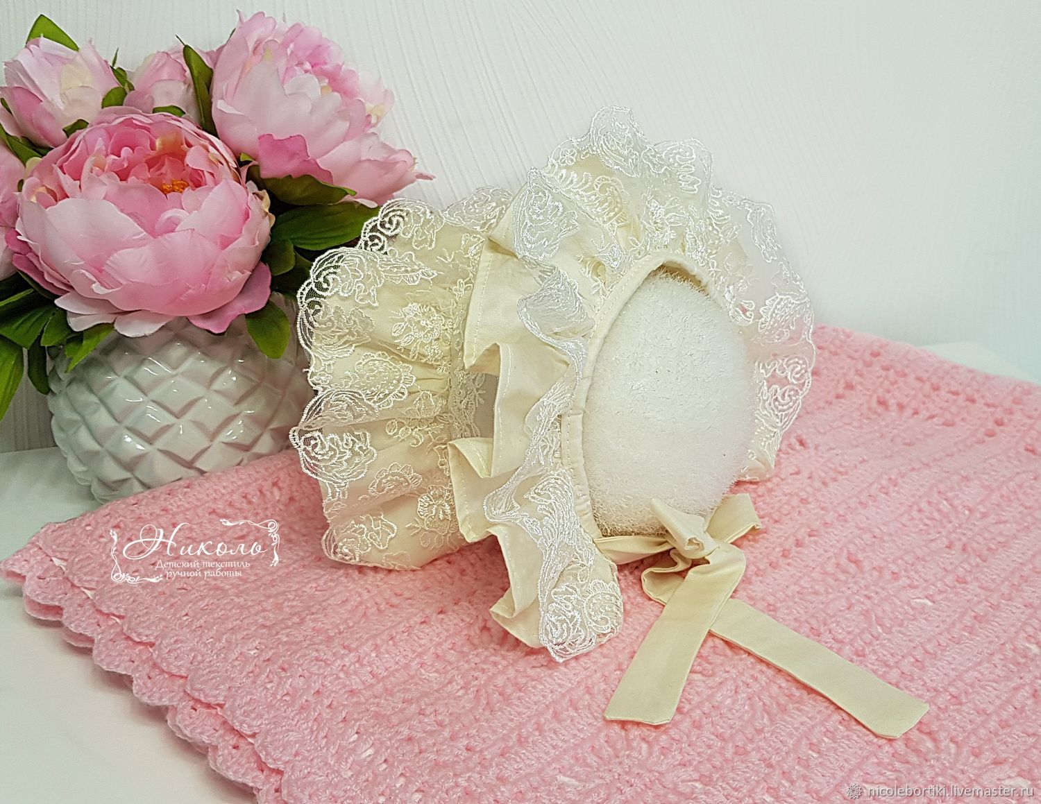 чепчик clariss l16. костюм на выписку для девочки. чепчик на выписку. шапочка на выписку. кружевные чепчики для новорожденных.