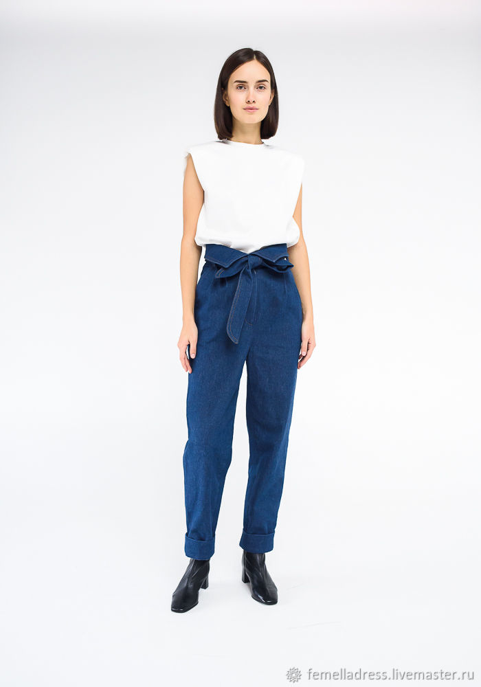 Брюки из джинсовой ткани с модельным поясом в интернет-магазине ЯрмаркаМастеров по цене 6800 ₽ – JEEGARU