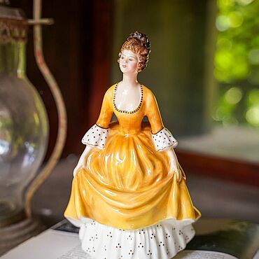 Винтаж ручной работы. Ярмарка Мастеров - ручная работа Винтаж: Статуэтка Royal Doulton "Coralie", Англия, 1963 год. Handmade.