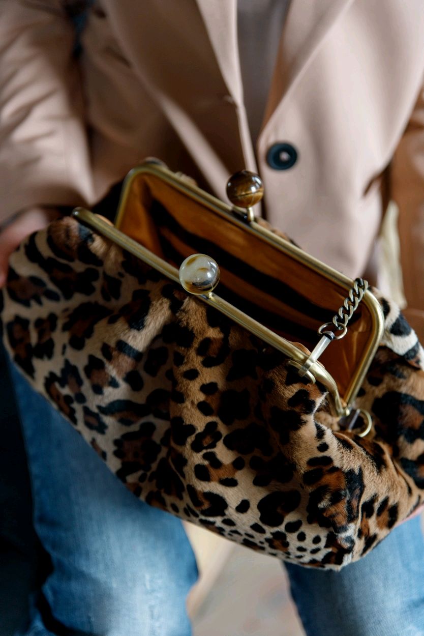 Леопардовая меховая сумка из меха кенгуру с леопардовой расцветкой, Классическая сумка, Москва,  Фото №1