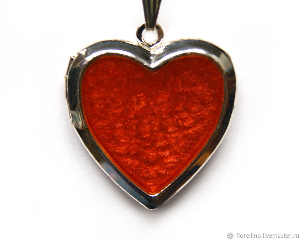 Red heart locket