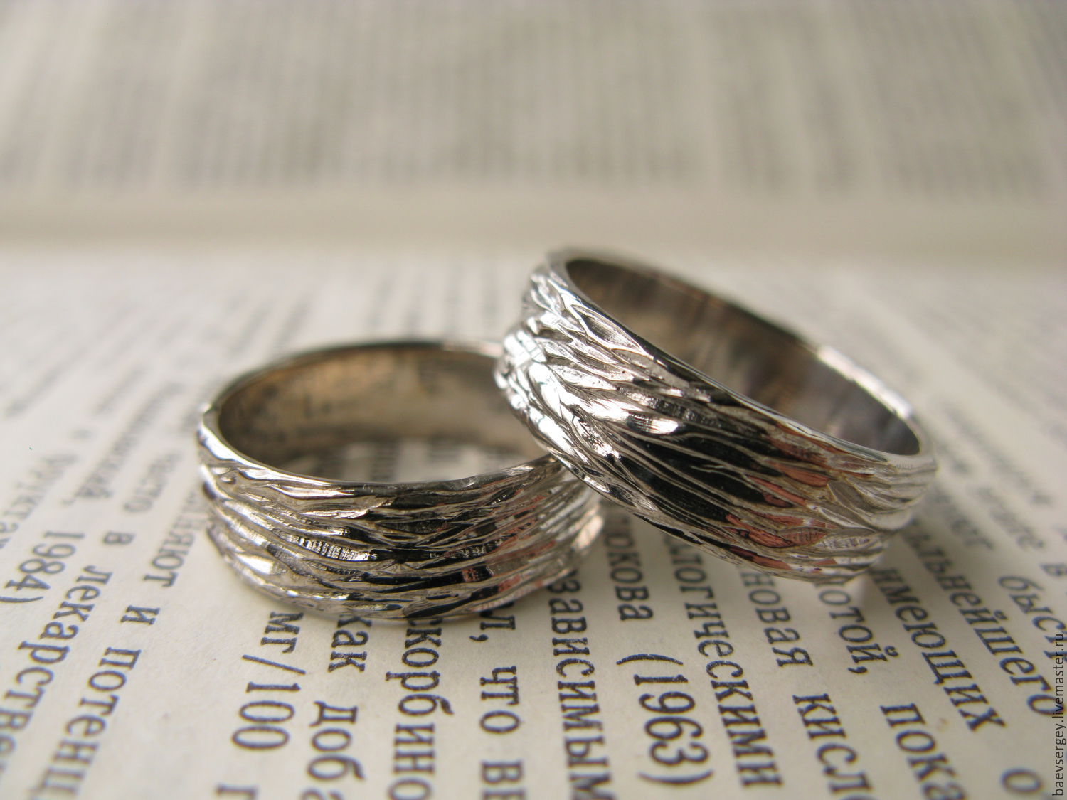Обручальные кольца в серебре