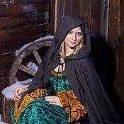 Средневековое платье с корсетом