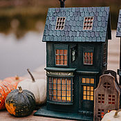 "Harry" Синий светильник-домик с красной крышей. Ночник