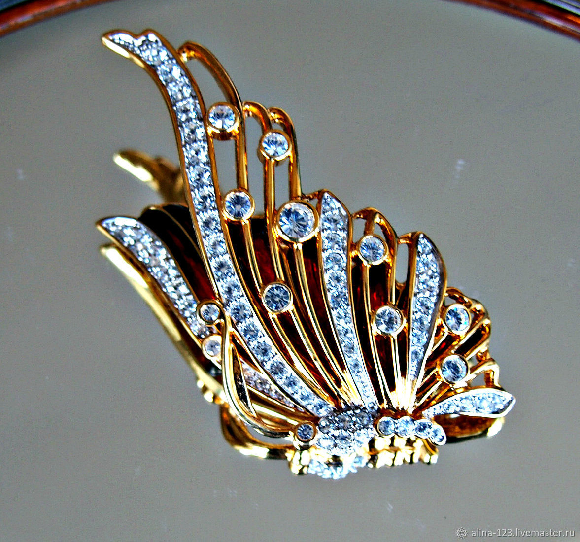 nolan miller brooch