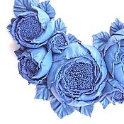 Украшения ручной работы. Ярмарка Мастеров - ручная работа Collar De cuero danza Rosa azul Denim flores hechas A mano. Handmade.
