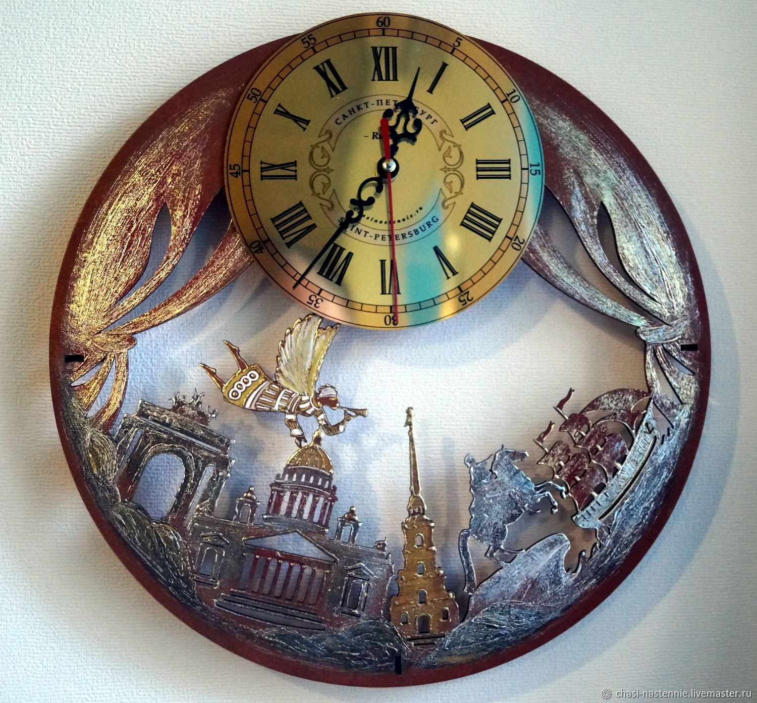 Подарочные часы на стену спб, необычные настенные часы для подарка купить в интернет-магазине Ярмарка Мастеров по цене 3960 ₽ – HHCCJRU