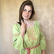 Платье с вышивкой гладью в славянском стиле