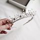 Crystal tiara with cubic Zirconia in the bride's hairstyle