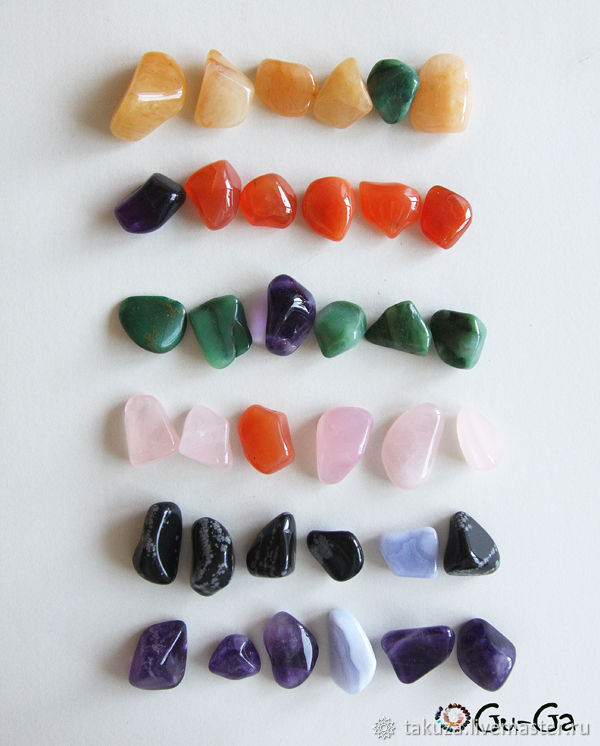 Набор самоцветы. Поделочные камушки. Поделочные цветные камни. Набор камней самоцветов. Набор полудрагоценных камней для детей.