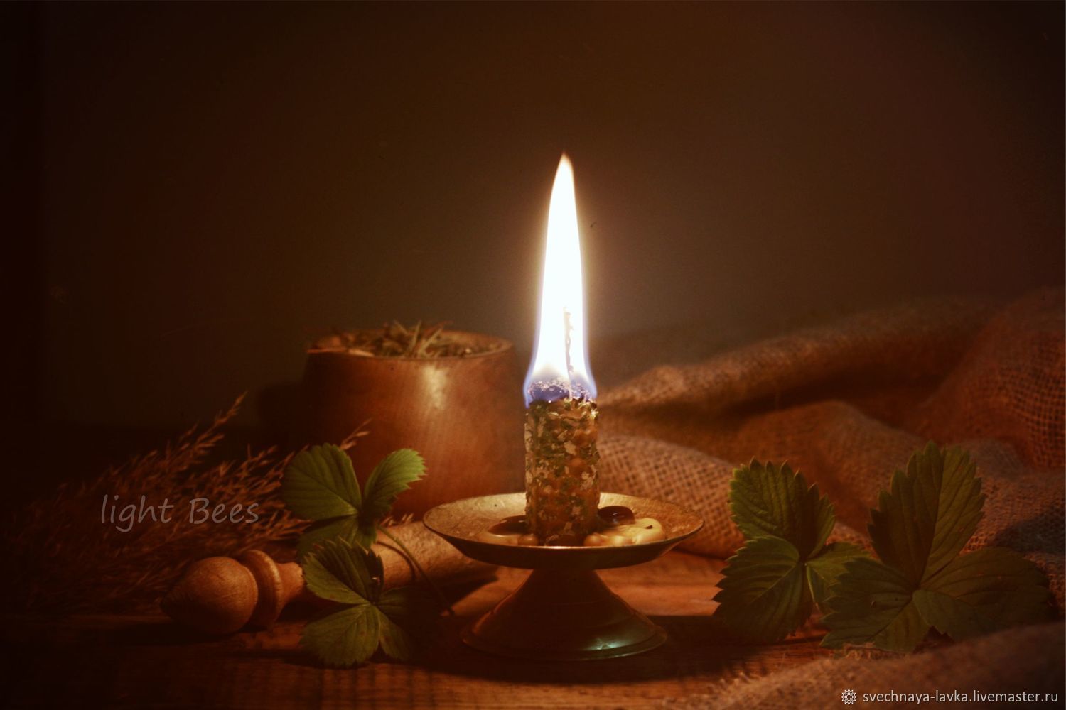 свеча горела на столе в исполнении носкова