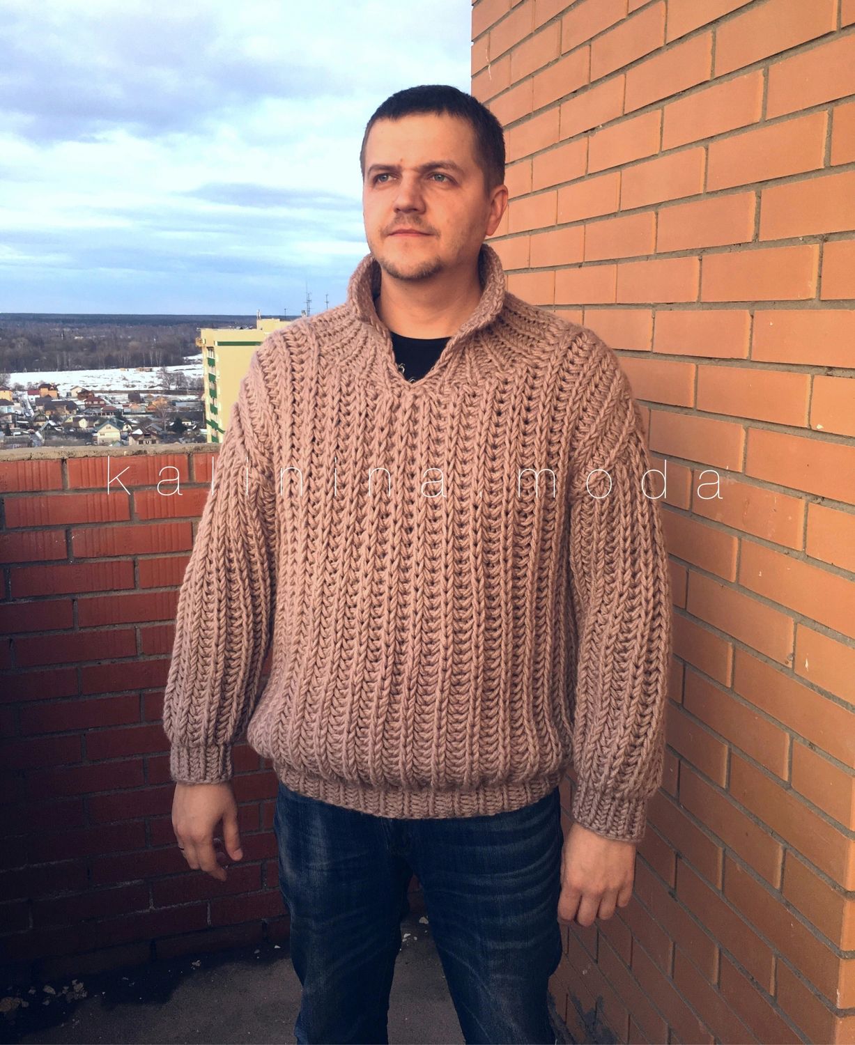 Мужской пуловер Данилы Багрова
