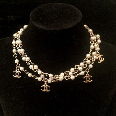 Винтаж: Бусы Chanel c жемчугом и золотыми символами в одну нить. . Винтаж ручной работы - Ярмарка Мастеров Винтаж ручной работы. Ярмарка Мастеров - ручная работа Винтаж: Бусы Chanel c жемчугом и золотыми символами в одну нить. Handmade.