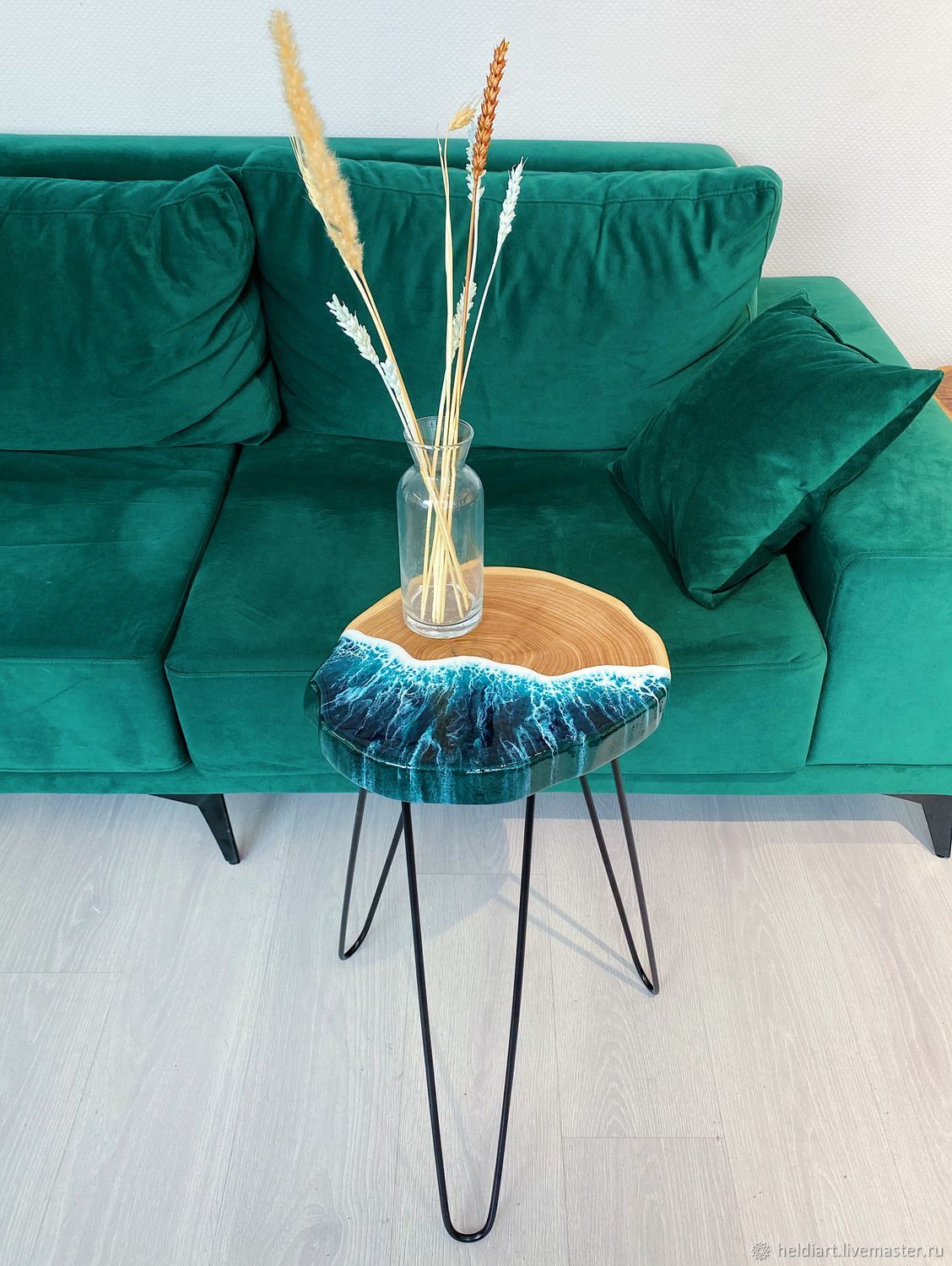 Кофейный столик из массива дерева со смолой в интернет-магазине на ...