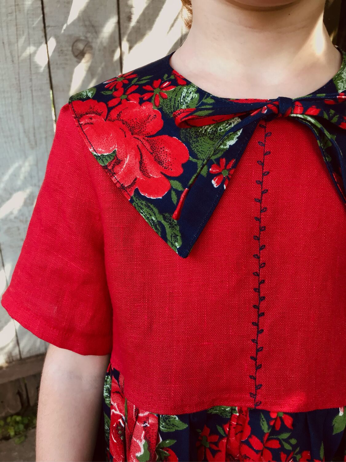 Платье для девочки со съёмным воротником купить в интернет-магазине ...