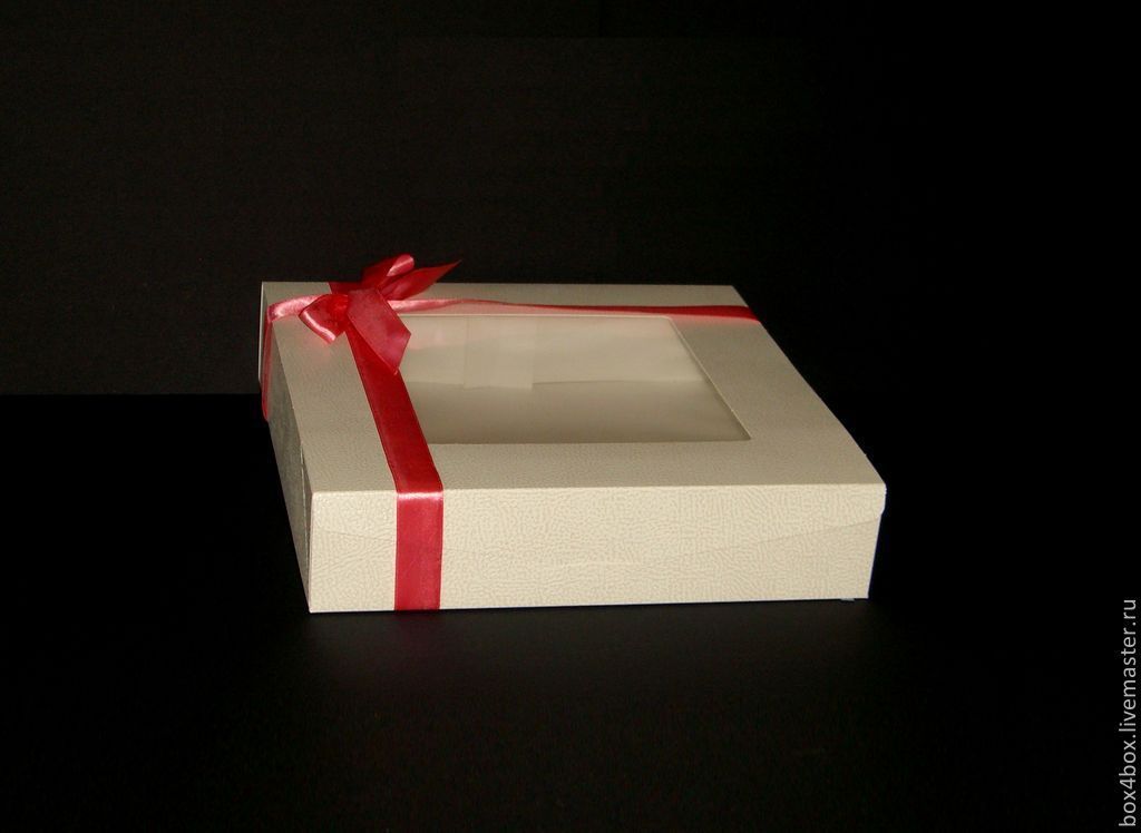 Коробка с прозрачным окном. Коробки упаковочные подарочные. Подарочная коробка с прозрачным окном. Подарочные коробочки с прозрачной крышкой. Упаковка подарочная коробка с прозрачной крышкой.
