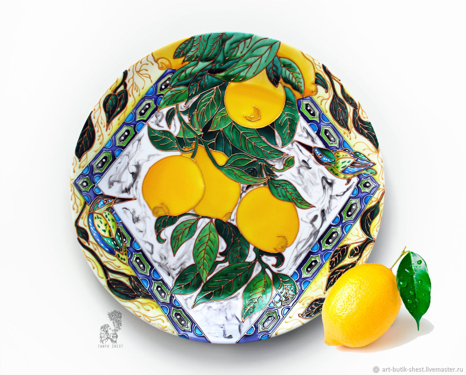 Тарелки с лимонами. Тарелка Citrus Limon. Лимон на тарелке. Посуда с лимонами. Керамические тарелки с лимонами.