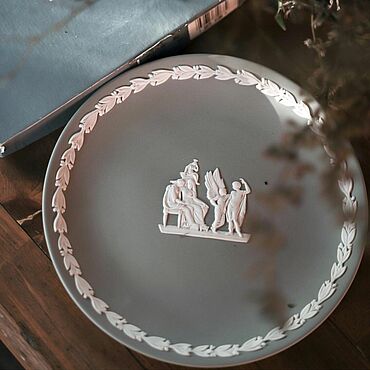 Винтаж ручной работы. Ярмарка Мастеров - ручная работа WEDGWOOD редкая тарелка Дедал и Икар, Англия, 1970-1980 гг.. Handmade.