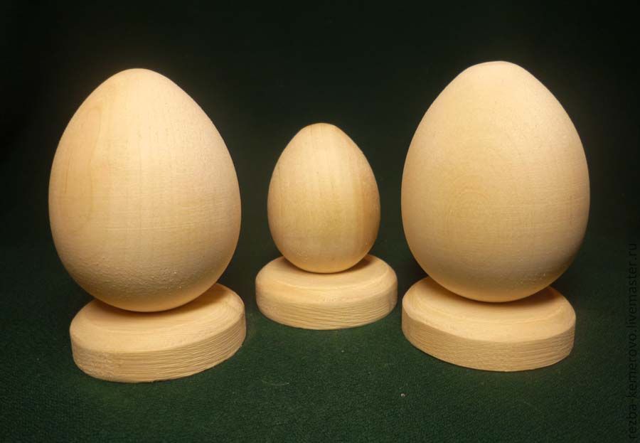 Деревянное яйцо купить. Заготовка яйцо деревянное. Яйцо деревянное на подставке. Яйцо из дерева. Деревянные яйца заготовки для декупажа.