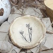 Посуда handmade. Livemaster - original item A small plate with an impression of dried flowers 5-6cm. Handmade.
