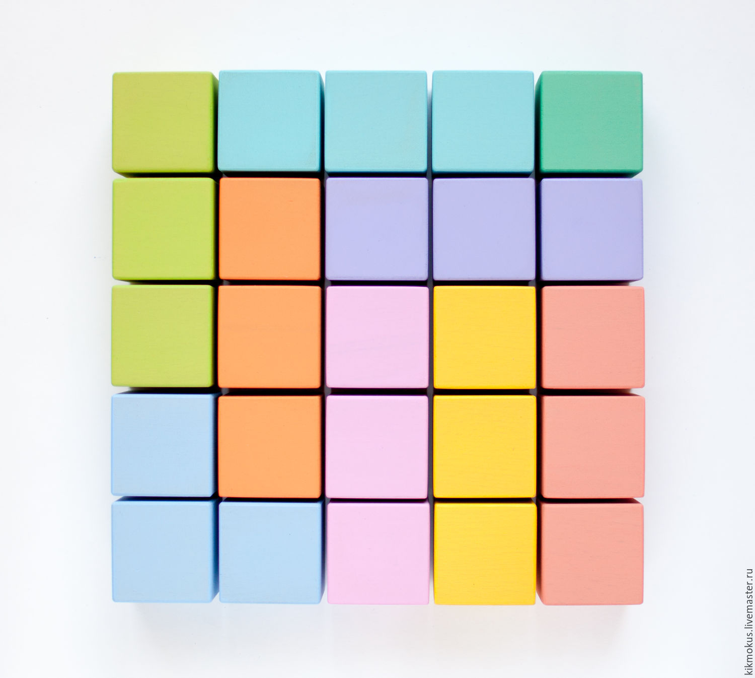 Color cube. Кубики крашеные интерьерные. Задания с цветными кубиками. Окрашивание кубиками. Cubes for children.