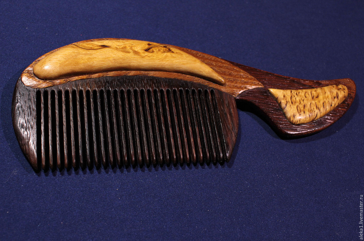Wooden comb is made of rosewood and mahogany, Combs, Nakhabino,  Фото №1
