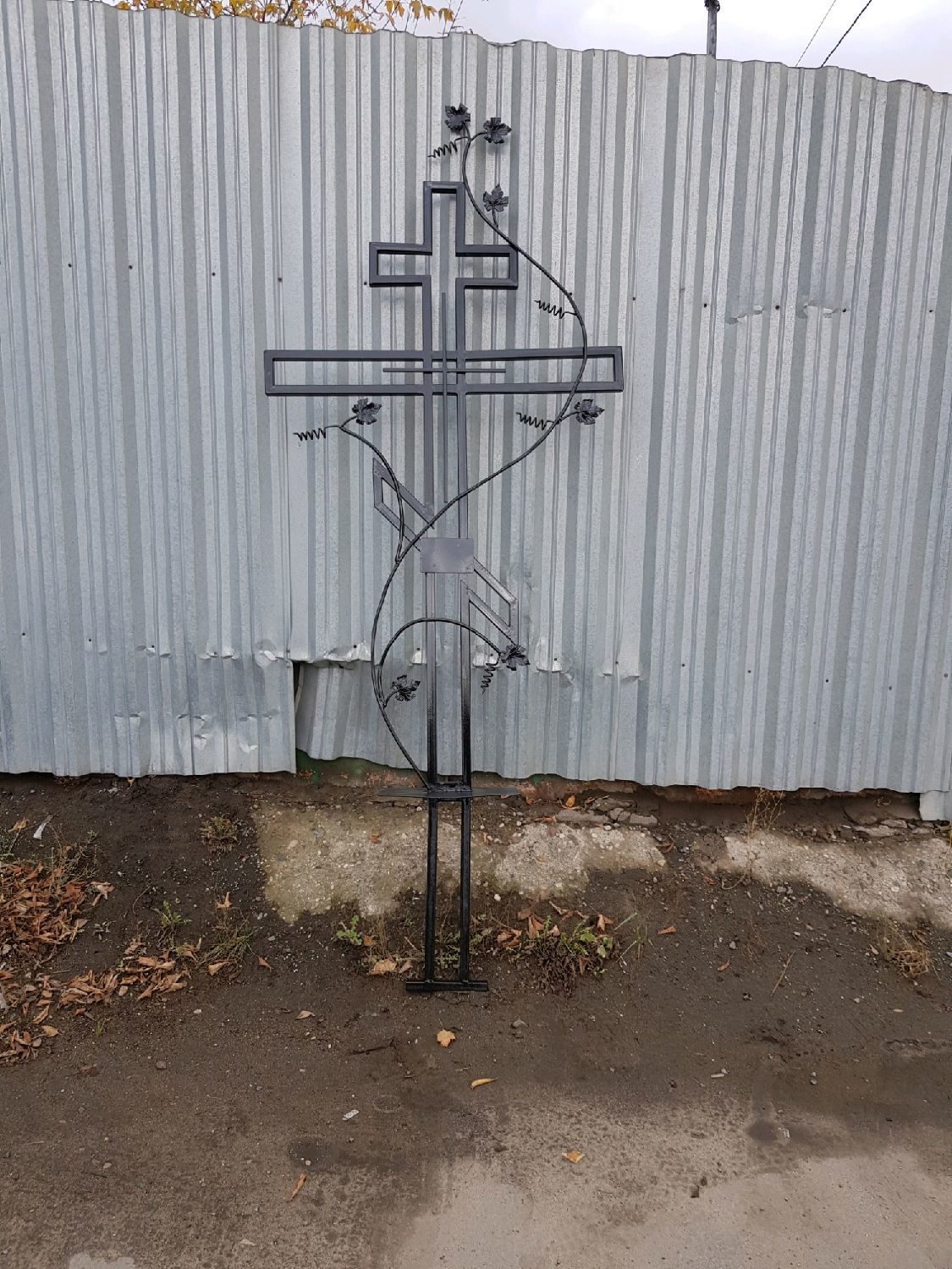 Фото на металле на крест москва