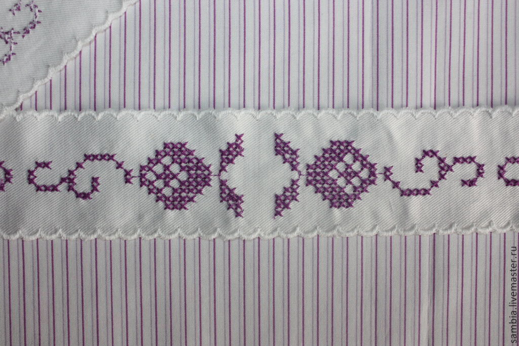 Тесьма белая с фиолетовой вышивкой крестиком, Тесьмы, Калининград,  Фото №1