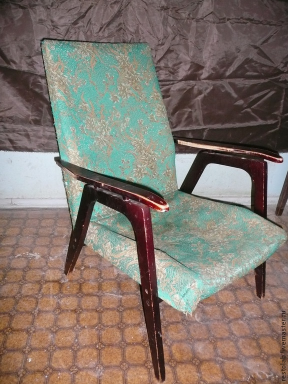 Реставрация старого кресла на дому