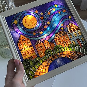 Картины и панно ручной работы. Ярмарка Мастеров - ручная работа Картины: Витражная картина ночник на стекле Домики. Handmade.