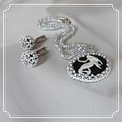 Субкультуры handmade. Livemaster - original item A set of beaded jewelry with a Mermaid cameo (necklace earrings) background black. Handmade.