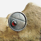 Кольцо из серебра с голубым камнем Сваровски авторской работы Грани
