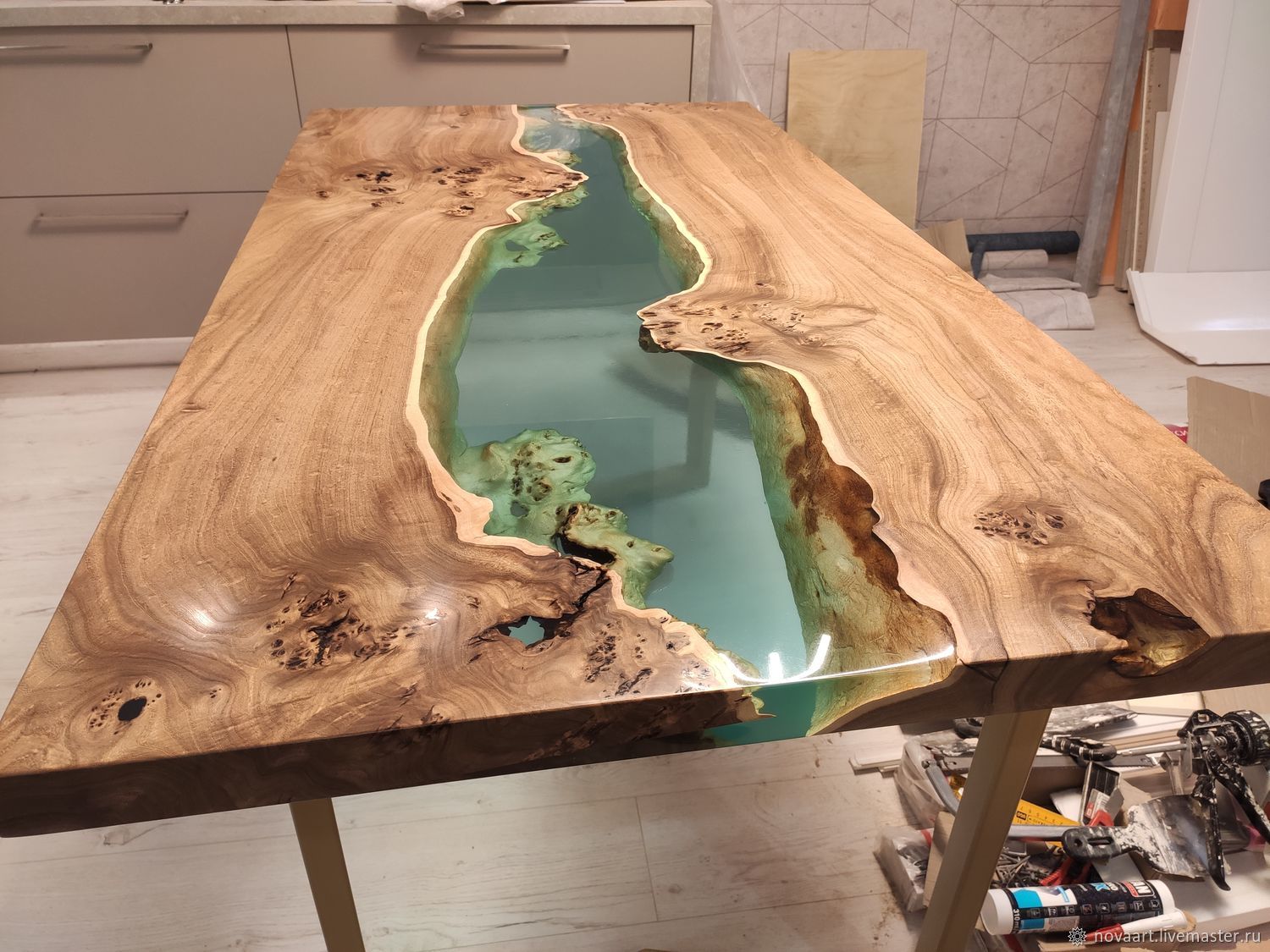 Деревянные подставки для стола