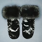 Аксессуары handmade. Livemaster - original item Velvet mittens with arctic fox. Handmade.