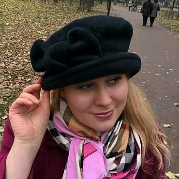 Аксессуары ручной работы. Ярмарка Мастеров - ручная работа Шапки Береты теплые  разные  модели с декором на выбор Подарок 8 марта. Handmade.