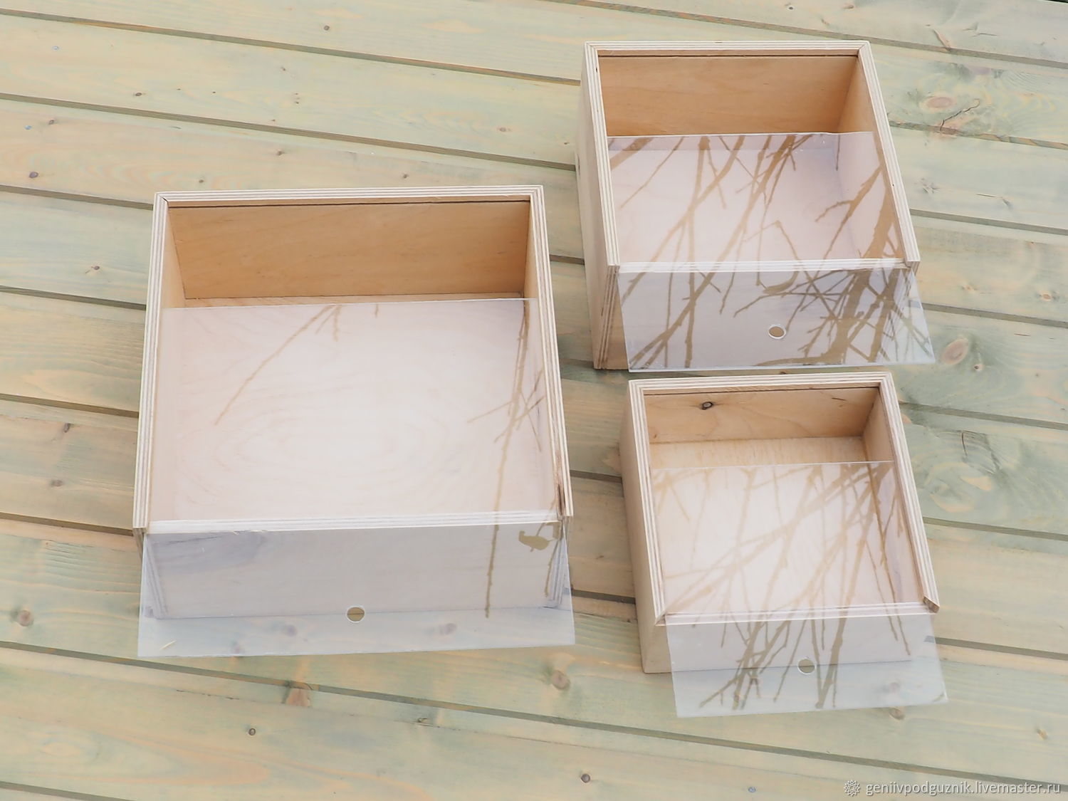 Деревянная коробка с крышкой. Деревянная коробка для цветов. Деревянный ящик с выдвижной крышкой. Ящик для цветов деревянный. Деревянная коробка с выдвижной крышкой.