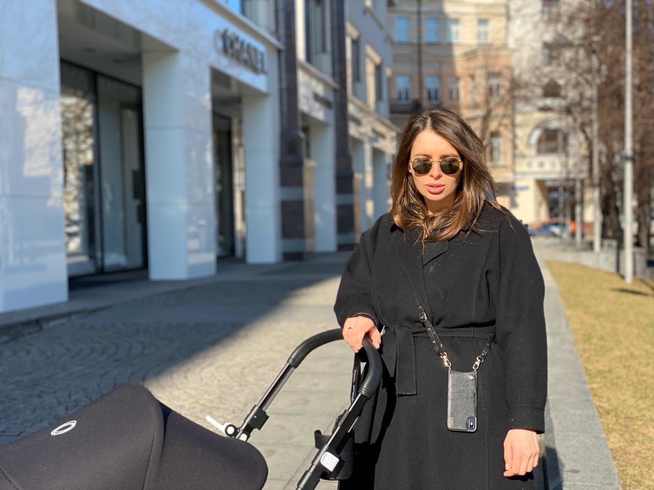 Чехол crossbody на первой прогулке