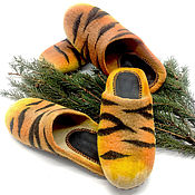 Обувь ручной работы handmade. Livemaster - original item Slippers: Tiger tapuli. Handmade.