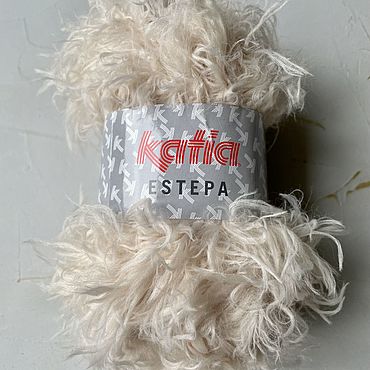 Пряжа для вязания Estepa (102) 100 гр/95 метров. Пушистая пряжа