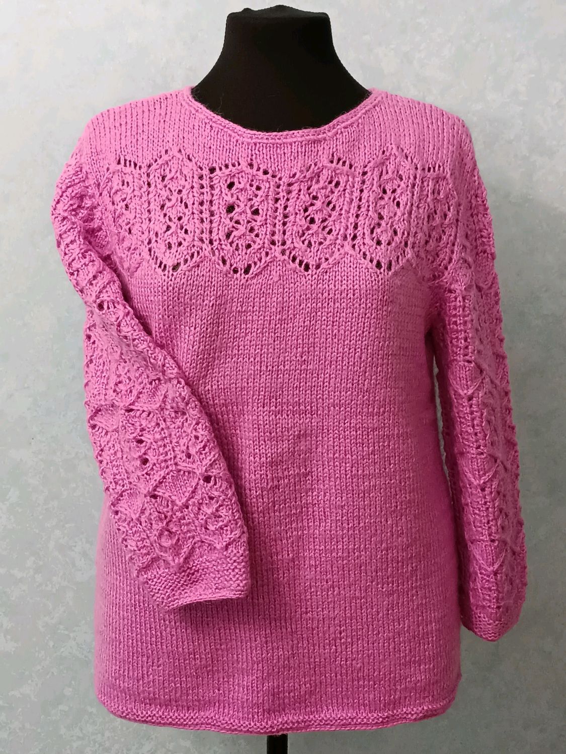 Пуловер женский вязаный спицами в интернет-магазине на Ярмарке Мастеров ...