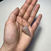 Необработанный камень: флюорит полихромный
