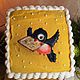 Пряники имбирные Новогодние 2016. 
Милый и уютный пряничный домик `Шале` желто-сиреневый с новогодним снегирем, несущим пряздничное поздравление, выполнен из пряничного теста с добавлением специй