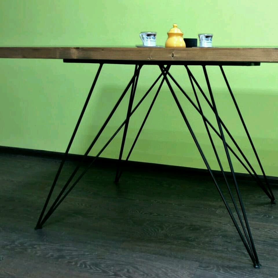 Столы пермь. Tafel in hout met bovenblad in Glas pictures.